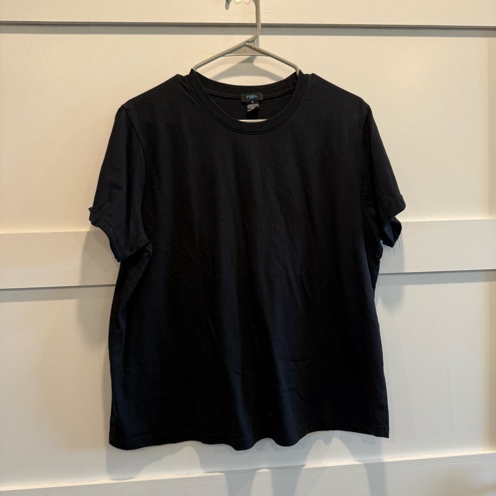 Classic Black Short Sleeve Women's Tee